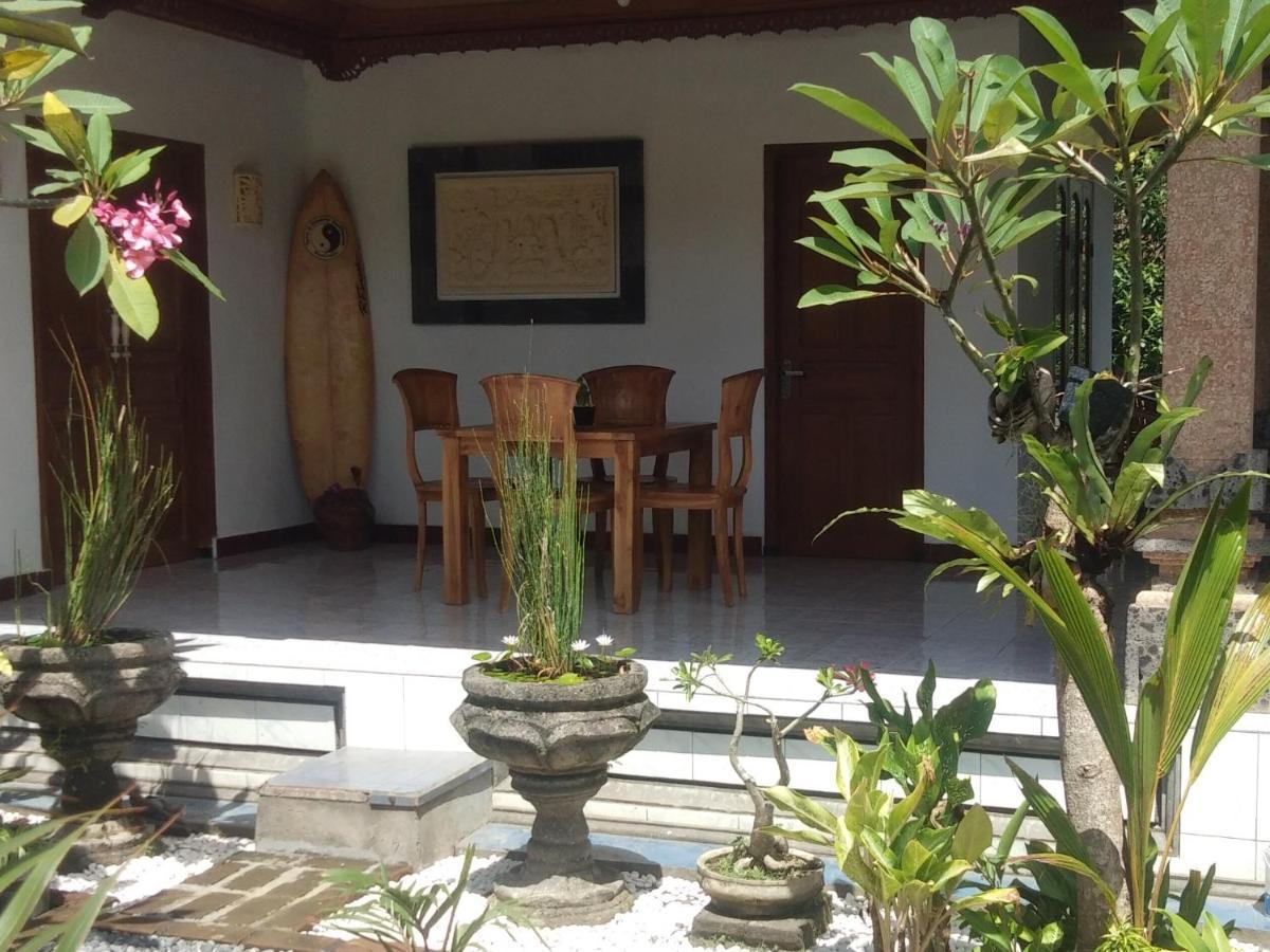 Serongga Guest House Lebih Ngoại thất bức ảnh