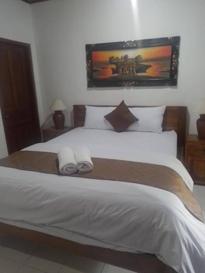 Serongga Guest House Lebih Ngoại thất bức ảnh
